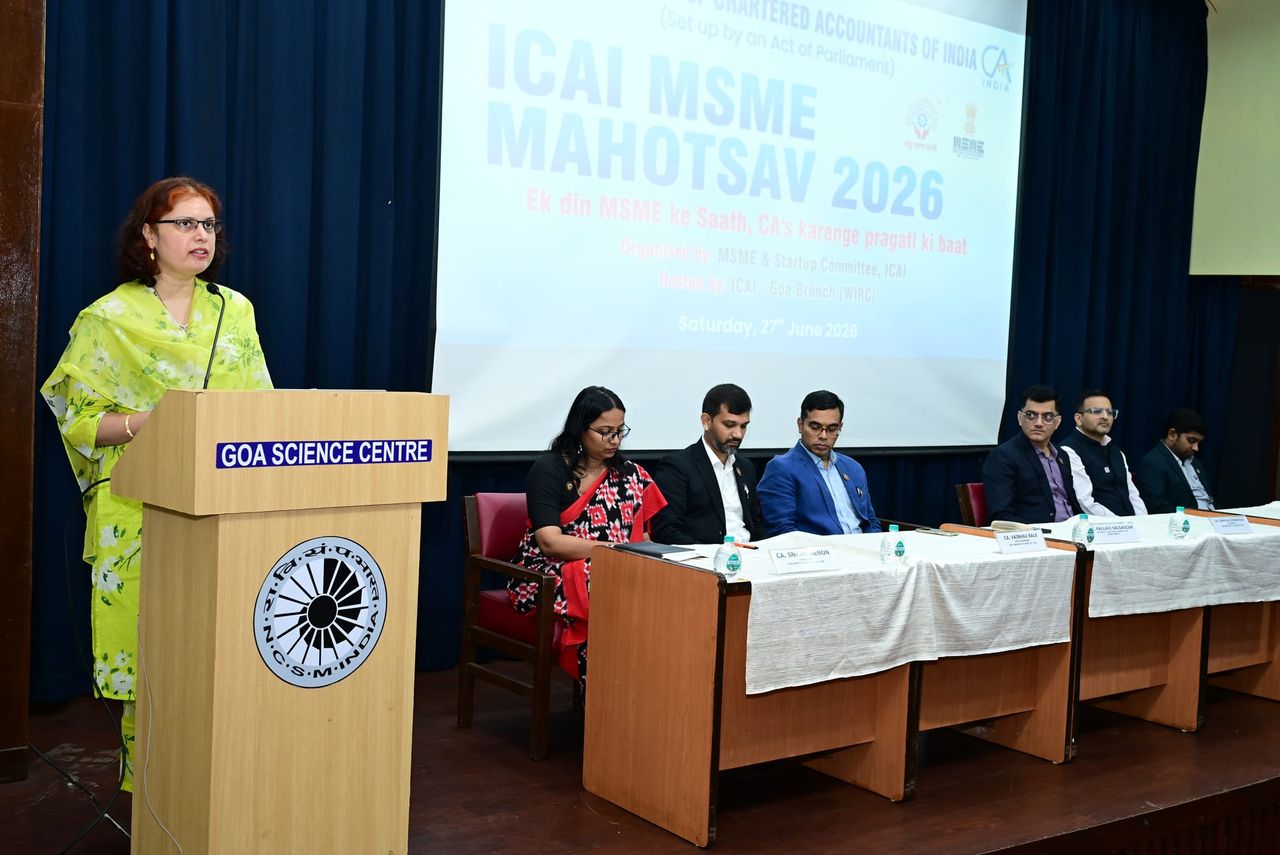 Pallavi Salgaocar speaking on stage at the MSME Day celebrations.